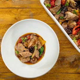 Kalkunihautis sametpuravike ja grillpaprikaga Kalkunihautis sametpuravike ja grillpaprikaga