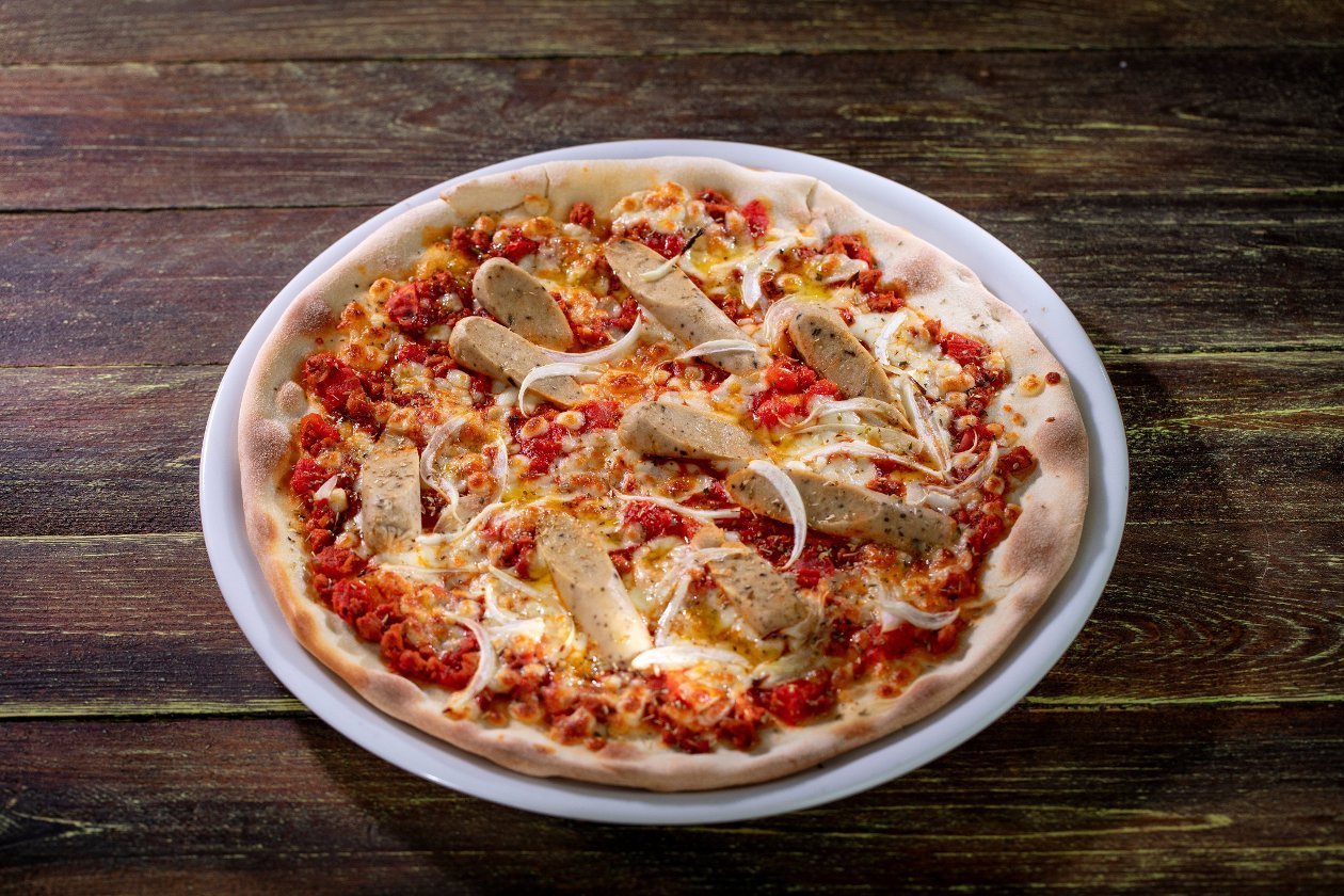 Pica su vegetarišku padažu ir Bolonijos padažu – - Receptas