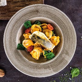 Sterkas su Itališkais špinatų virtinukais ir citrinų padažu