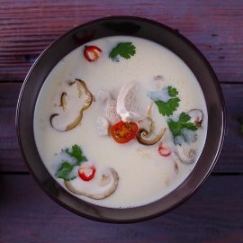 Tom Kha – Tai kana-kookosesupp Tom Kha – Tai kana-kookosesupp