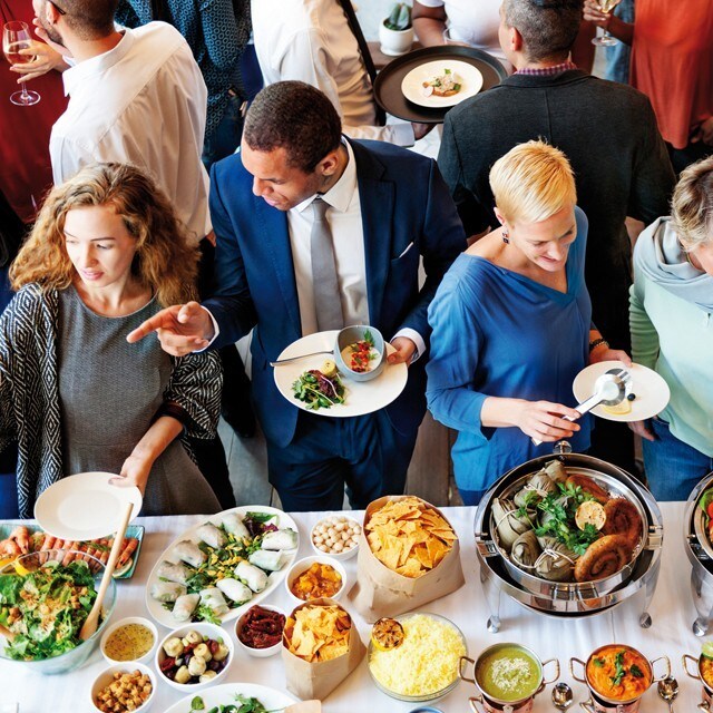 Kaip suorganizuoti didelį renginį, nustebinti svečius ir dar iš to užsidirbti?