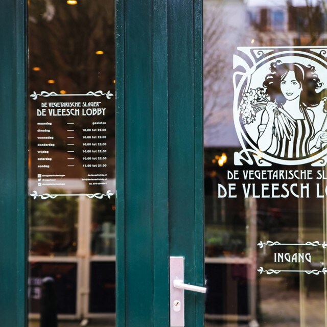 Iepazīstieties ar nākotnes miesnieku “The Vegetarian Butcher”