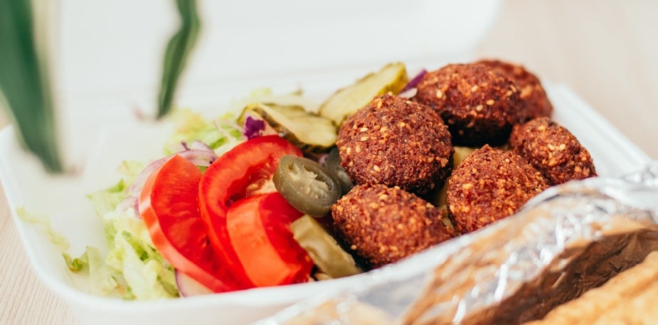 Kā pareizi pagatavot vegānisku "street food" ēdienu?